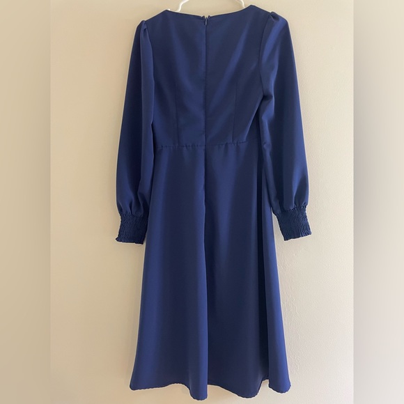 NWOT Rihoas Navy Long-Sleeved Sweetheart Dress w/ Slit, XS - Picture 2 of 6